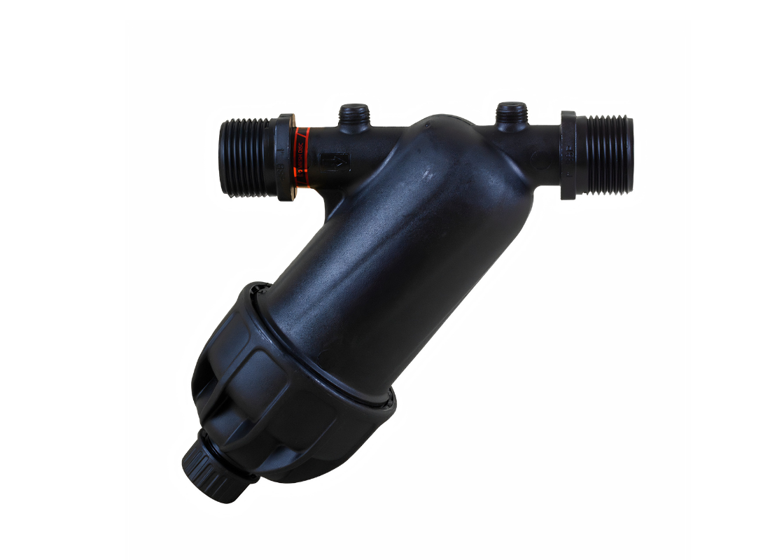 Side view of Outback DF130M heavy-duty polypropylene 130 micron disc filter, an accessory for solar pump systems.